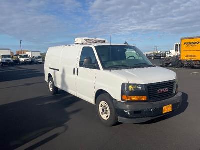 GMC G33705 Refrigerated Truck - 341HP, 6 Speed Automatic