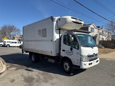 Hino 195 16 ft Refrigerated Truck - 210HP, 6 Speed Automatic