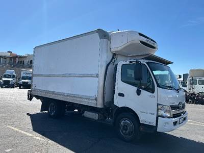 Hino 195 16 ft Refrigerated Truck - 210HP, 6 Speed Automatic, Thermo King T680S-50