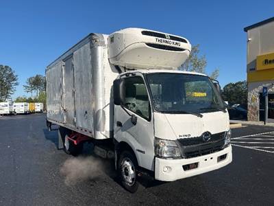 Hino 195 18 ft Refrigerated Truck - 210HP, 6 Speed Automatic, Thermo King T580R-50