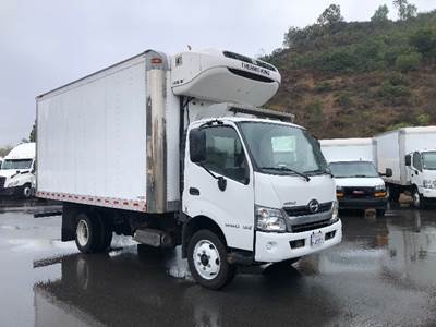 Hino 195 16 ft Refrigerated Truck - 210HP, 6 Speed Automatic, Thermo King T580R-50