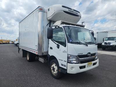 Hino 195 Refrigerated Truck - 210HP, 6 Speed Automatic, Thermo King T680R-50