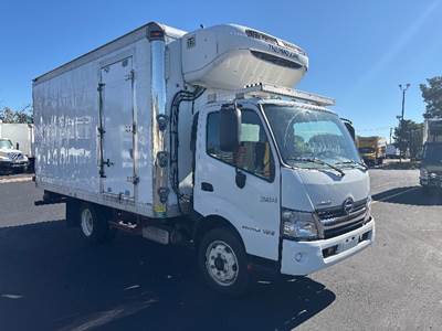 Hino 195 Refrigerated Truck - 210HP, 6 Speed Automatic, Thermo King T580R-50
