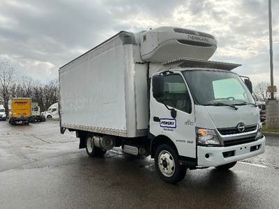 Hino 195 Refrigerated Truck - 210HP, 6 Speed Automatic, Thermo King T680R-50