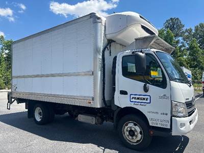 Hino 195 Refrigerated Truck - 210HP, 6 Speed Automatic, Thermo King T680S-50