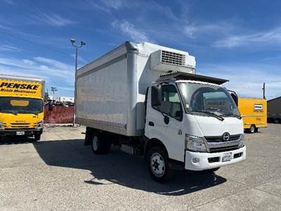 Hino 195 Refrigerated Truck - 210HP, 6 Speed Automatic, Thermo King V520-10