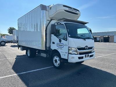 Hino 195 Refrigerated Truck - 210HP, 6 Speed Automatic, Thermo King T680R-50