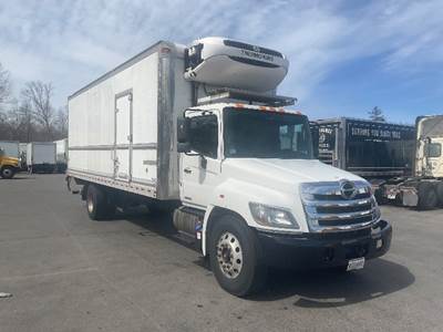 Hino 268 26 ft Refrigerated Truck - 230HP, 6 Speed Automatic, Thermo King T880S-50