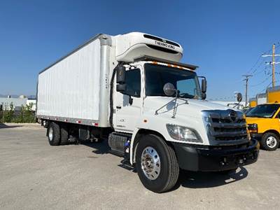 Hino 338 26 ft Refrigerated Truck - 260HP, 6 Speed Automatic