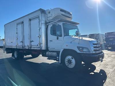 Hino 338 Refrigerated Truck - 260HP, 6 Speed Automatic, Thermo King T1080S50