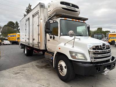 Hino 338 Refrigerated Truck - 260HP, 6 Speed Automatic, Thermo King T1080S50