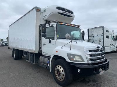 Hino 338 Refrigerated Truck - 260HP, 6 Speed Automatic, Thermo King T1080R50