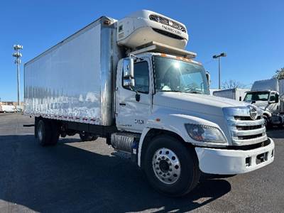 Hino 338 Refrigerated Truck - 260HP, 6 Speed Automatic, Thermo King T890