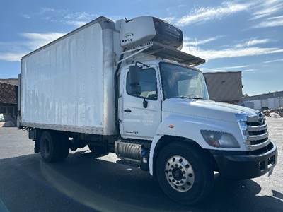 Hino 338 Refrigerated Truck - 260HP, 6 Speed Automatic, Carrier SUPRA760