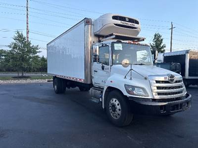 Hino 338 Refrigerated Truck - 260HP, 6 Speed Automatic, Thermo King T890