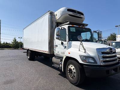 Hino 338 Refrigerated Truck - 260HP, 6 Speed Automatic, Thermo King T890