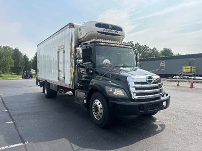 Hino 338 Refrigerated Truck - 260HP, 6 Speed Automatic, Thermo King T1080S50