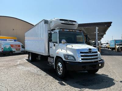 Hino 338 Refrigerated Truck - 260HP, 6 Speed Automatic, Thermo King T880R-50