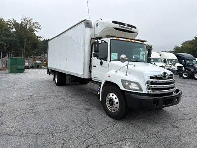 Hino 338 Refrigerated Truck - 260HP, 6 Speed Automatic, Thermo King T880R-50