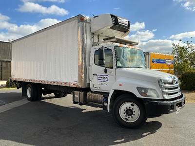 Hino 338 Refrigerated Truck - 260HP, 6 Speed Automatic, Carrier SUPRA660