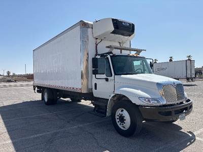 International 4300 26 ft Refrigerated Truck - 220HP, 6 Speed Automatic