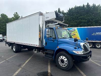 International 4300 24 ft Refrigerated Truck - 260HP, 7 Speed Automatic