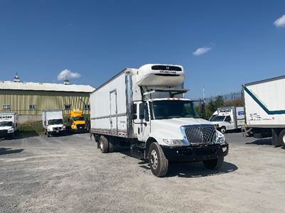 International 4300 Refrigerated Truck - 220HP, 7 Speed Automatic, Thermo King T1080S50