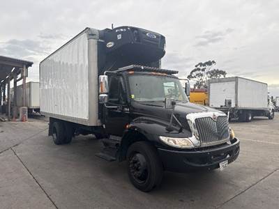 International 4300 20 ft Refrigerated Truck - 220HP, 6 Speed Automatic, Carrier SUPRA760