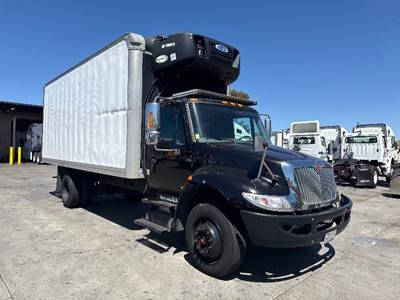 International 4300 20 ft Refrigerated Truck - 220HP, 6 Speed Automatic, Carrier SUPRA760