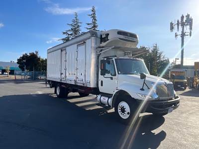 International 4300 Refrigerated Truck - 240HP, 7 Speed Automatic, Thermo King T1080S30
