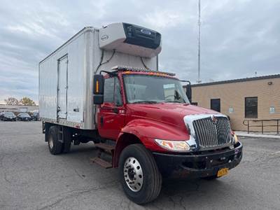International 4300 Refrigerated Truck - 260HP, 6 Speed Manual, Carrier SUPRA560