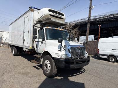 International 4300 Refrigerated Truck - 260HP, 6 Speed Automatic
