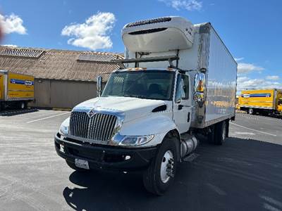 International 4300 Refrigerated Truck - 220HP, 7 Speed Automatic, Thermo King T680R-50