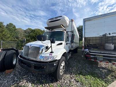 International 4300 Refrigerated Truck - 250HP, 7 Speed Automatic, Thermo King T580R-30