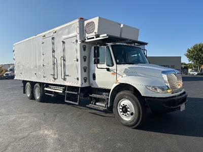 International 4400 25 ft Refrigerated Truck - 315HP, 10 Speed Manual