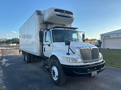 International 4400 Refrigerated Truck - 300HP, 6 Speed Automatic, Thermo King T1080R30