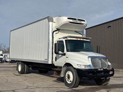 International MV607 Refrigerated Truck - 240HP, 6 Speed Automatic, Thermo King T680R-30