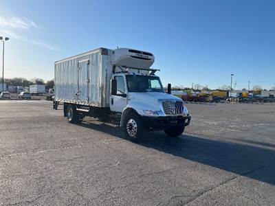 International MV607 Refrigerated Truck - 220HP, 6 Speed Automatic, Thermo King T680R-50