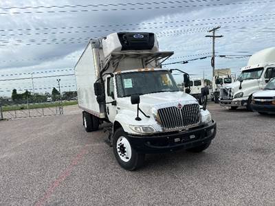 International MV607 22 ft Refrigerated Truck - 220HP, 6 Speed Automatic