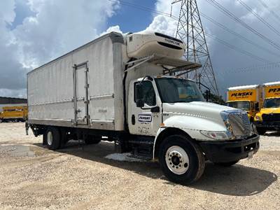 International MV607 26 ft Refrigerated Truck - 220HP, 7 Speed Automatic
