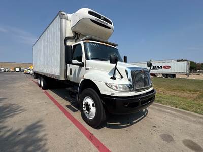 International MV607 28 ft Refrigerated Truck - 300HP, 6 Speed Automatic, Thermo King T1080R50