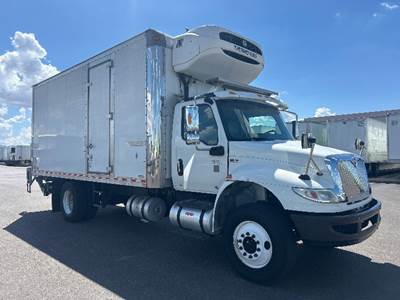 International MV607 Refrigerated Truck - 220HP, 6 Speed Automatic, Thermo King T1080S30