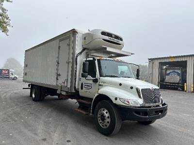 International MV607 Refrigerated Truck - 260HP, 6 Speed Automatic, Thermo King T1090MT