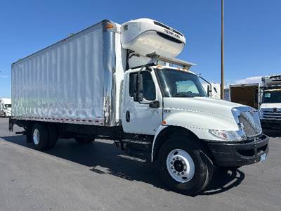 International MV607 Refrigerated Truck - 240HP, 6 Speed Automatic, Thermo King T880R-30