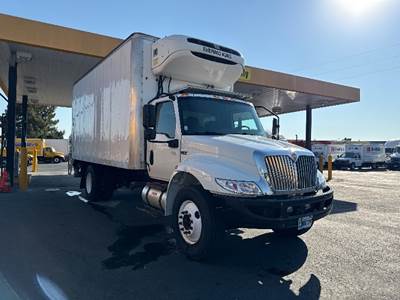 International MV607 Refrigerated Truck - 250HP, 6 Speed Automatic, Thermo King T690MAX