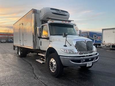 International MV607 Refrigerated Truck - 260HP, 6 Speed Automatic, Thermo King T680S-50