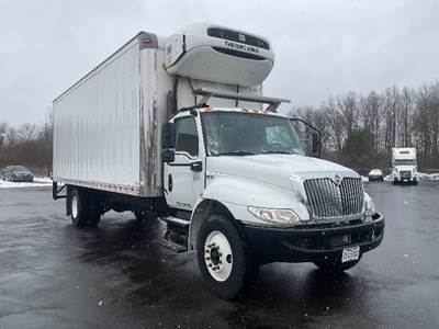 International MV607 Refrigerated Truck - 220HP, 6 Speed Automatic, Thermo King T890