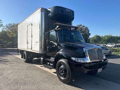 International MV607 Refrigerated Truck - 220HP, 6 Speed Automatic, Carrier SUPRA860
