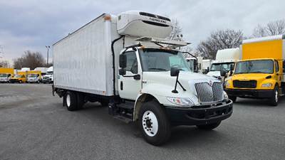 International MV607 Refrigerated Truck - 240HP, 7 Speed Automatic, Thermo King T880R-30
