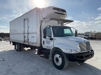 International MV607 26 ft Refrigerated Truck - 220HP, 6 Speed Automatic